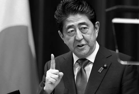 OBITUARY - Shinzo Abe sought to reinvigorate Japan with bold economic policies, strong armed forces | Astro Awani