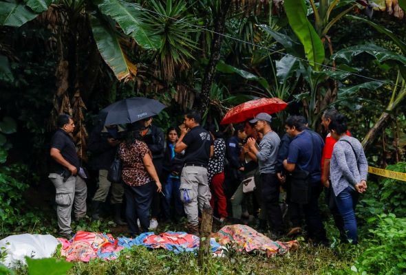 At least seven dead after landslides in El Salvador