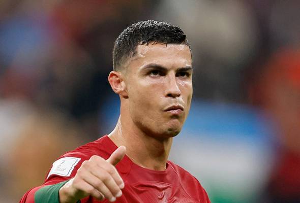 Soccer - Tickets for Ronaldo's Portugal training session on offer for up to 800 euros