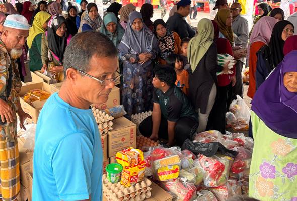 Jualan Program Jualan Rahmah sempena pelancaran Bulan Kebangsaan 2023 | Astro Awani