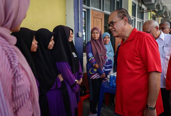 Wan Rosdy denies talks of appointment as cabinet minister
