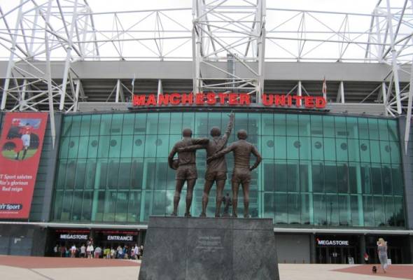 Soccer - Manchester United plans to build 'world's greatest stadium'