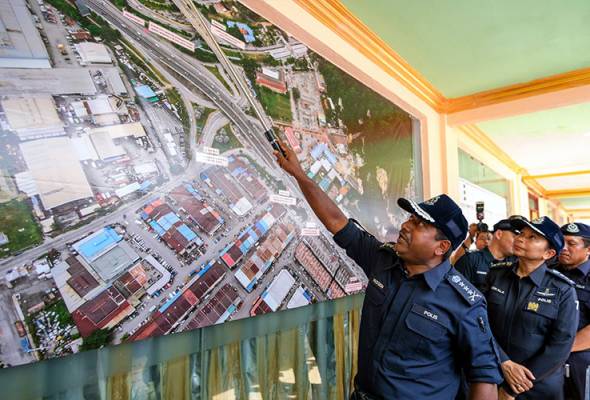 Seven roads closed in Batu Caves for Thaipusam - Police