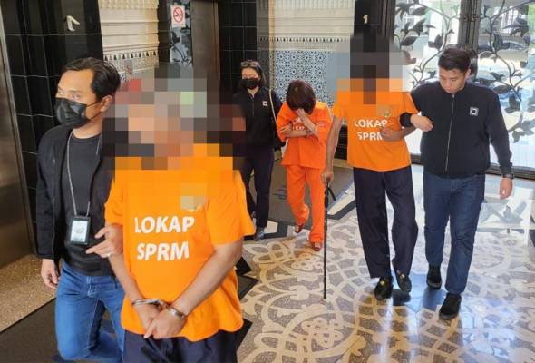 SPRM tahan pengarah agensi penguatkuasaan terima rasuah lindung