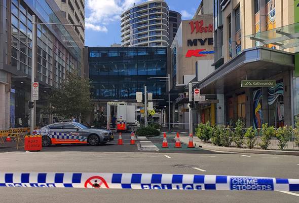 Australian police say Sydney knife attacker may have targeted women