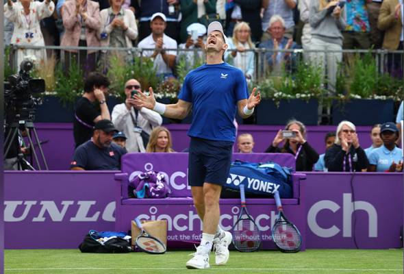 Tennis - Murray wins at Queen's in 1,000th professional match