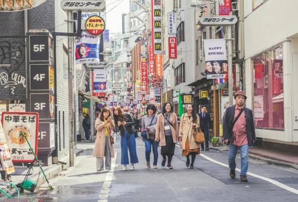 Walking our way towards more sustainable cities