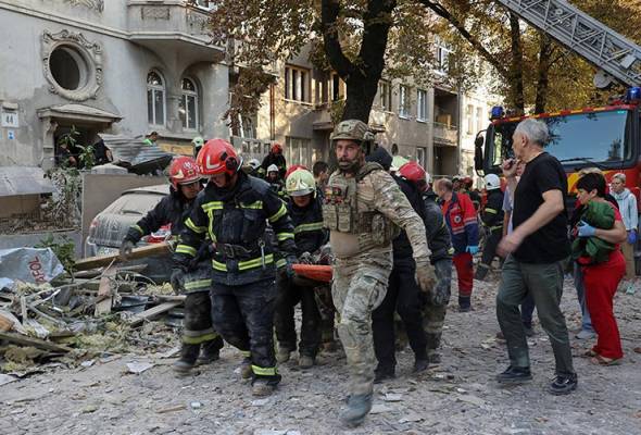 Ukraine's population has fallen by 10 million since Russia's invasion, UN says