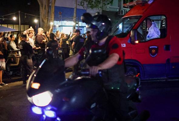 One Direction singer Liam Payne dead after falling from Buenos Aires hotel balcony