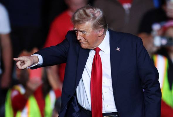 Trump wants death penalty for migrants who kill US citizens, police