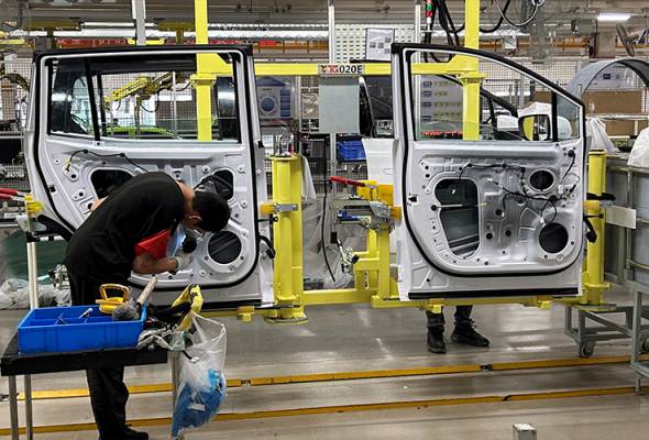 Asia's factories perk up on China recovery but Trump risks loom