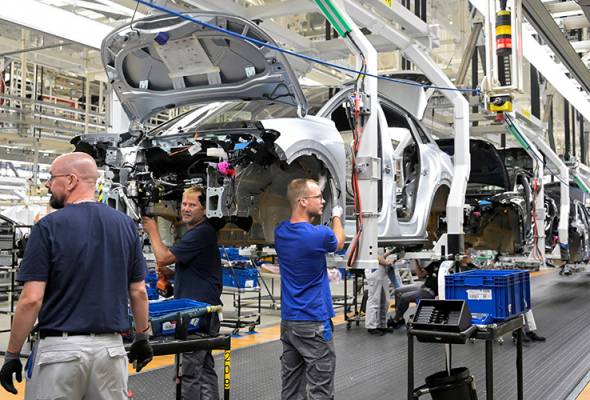 How Germany's parties say they will revive its anaemic economy