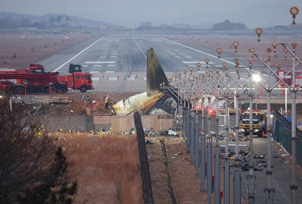 Keluarga mangsa nahas Jeju Air failkan saman terhadap Boeing di mahkamah AS