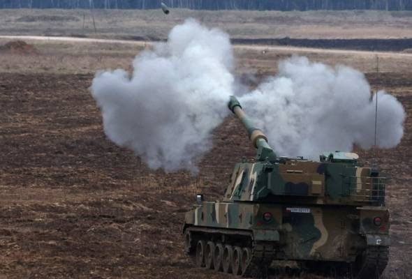 'Tersilap hantar', gudang perabot terkenal terima periuk api antikereta ...