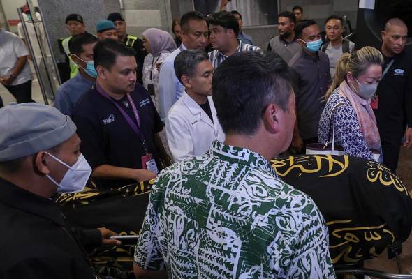 Mengenang Tun Abdullah Ahmad Badawi: 7 fakta anda perlu tahu tentang Pak Lah