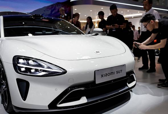 At China auto show, EV makers to grapple with autonomous-tech crackdown, launch Tesla 'killers'