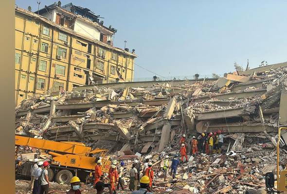 Myanmar earthquake death toll surpasses 3,000 as rescuers search for survivors
