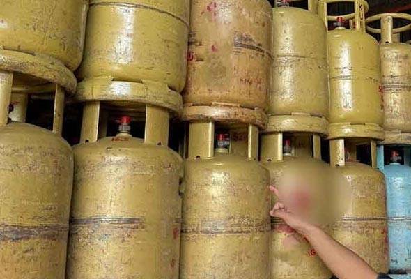 KPDN serbu rumah disyaki jalankan aktiviti penyelewengan gas LPG bersubsidi