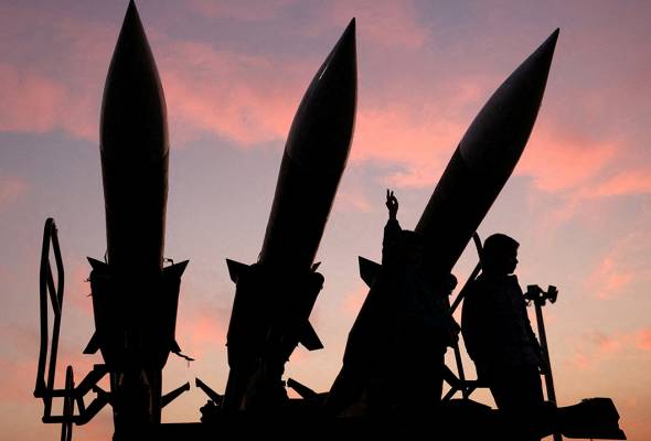 What are US troops doing in the Middle East and where are they?