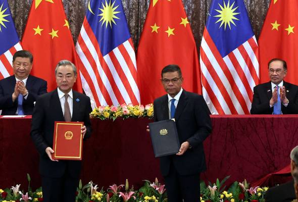 Lawatan Xi: Malaysia-China tandatangani 31 MoU, pertukaran nota dalam sektor strategik