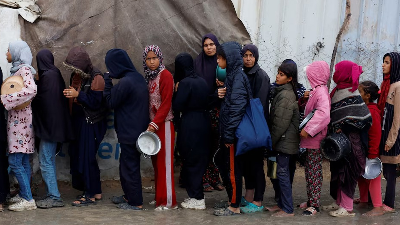 Kira-kira 100 trak bantuan dilulus masuk ke Gaza - Pejabat Kemanusiaan PBB