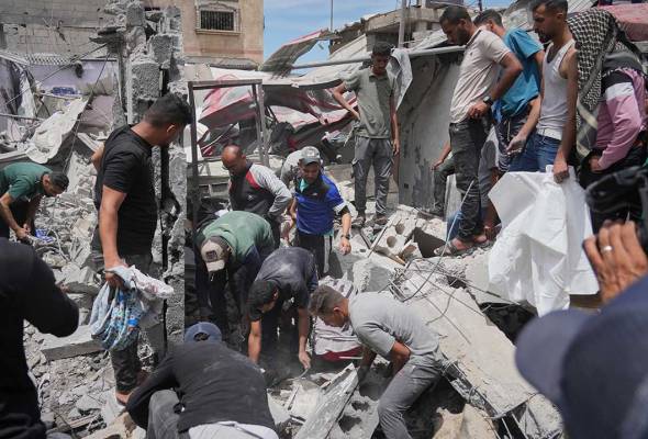 18 orang maut, serangan Israel di Gaza