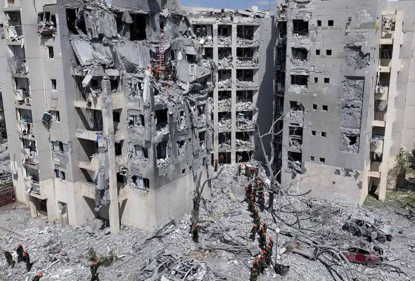 ANALYSIS - US, Israel diverge on how to pursue Iran endgame after strikes, diplomats say