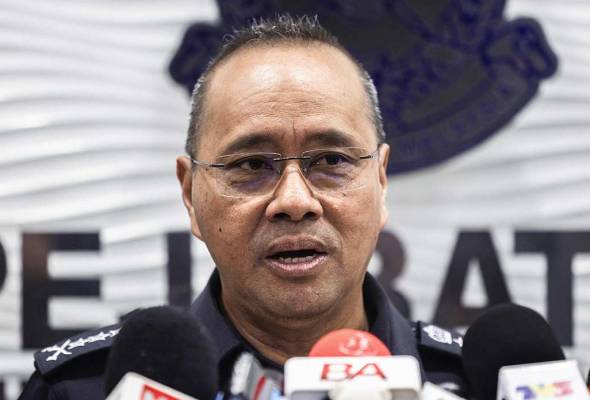 Polis terima tiga laporan terhadap Rafidah Ibrahim isu roboh surau lama