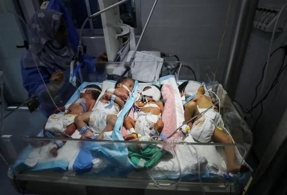 Gaza doctors cram babies into incubators as fuel shortage threatens hospitals