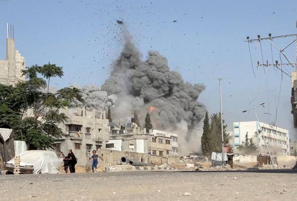 Israel lancar serangan berdarah di Gaza guna peluru berpandu dron dipenuhi paku