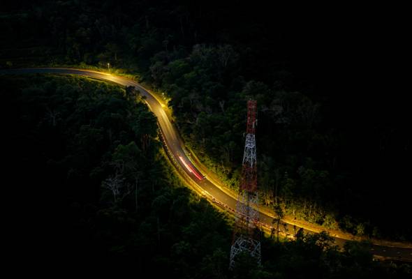 Lampu solar menerangi JRTB, moga tragedi kehilangan nyawa tidak berulang