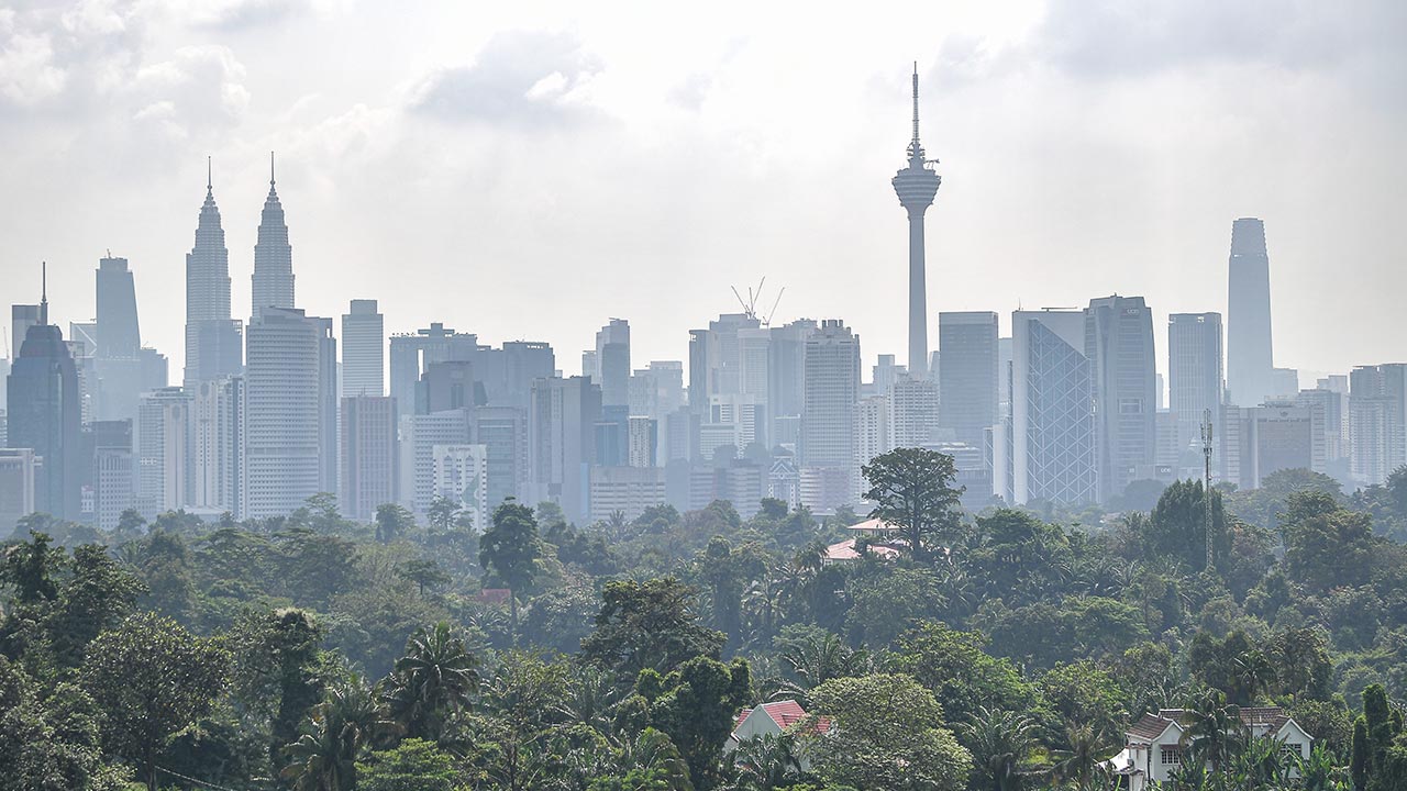 Malaysia terus berkembang sebagai negara maju, amal sistem pasaran bebas pada 2040