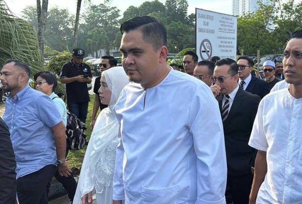 Kes bendera terbalik: Akmal Saleh mengaku tidak bersalah timbul kegentaran awam