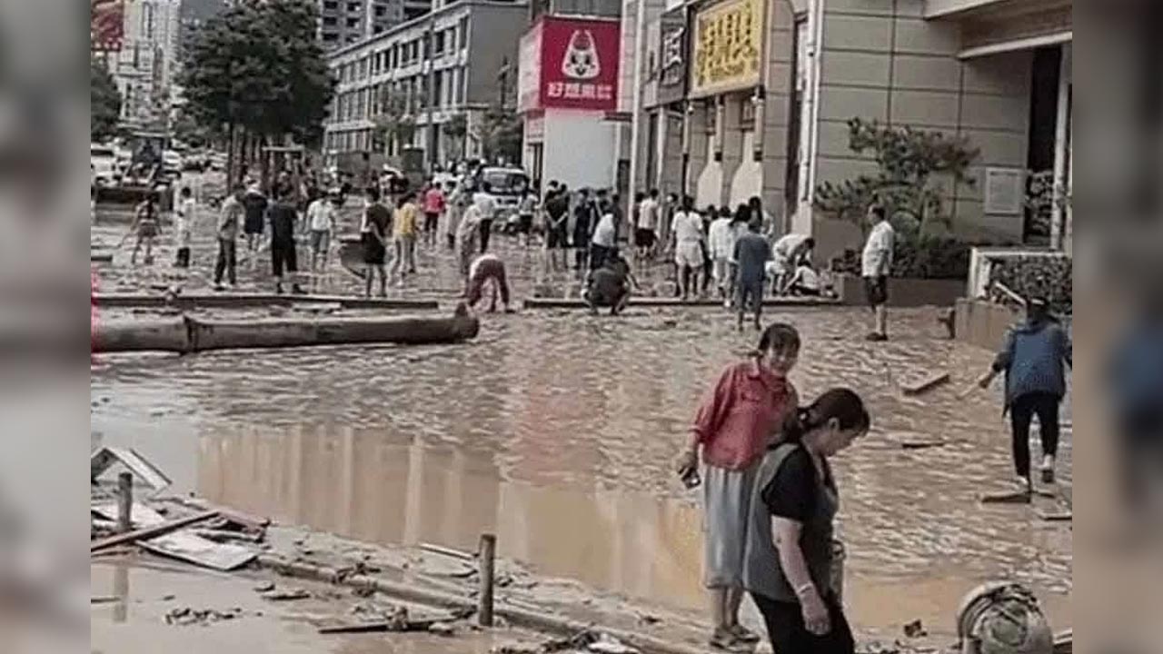 20kg emas hanyut dibawa banjir