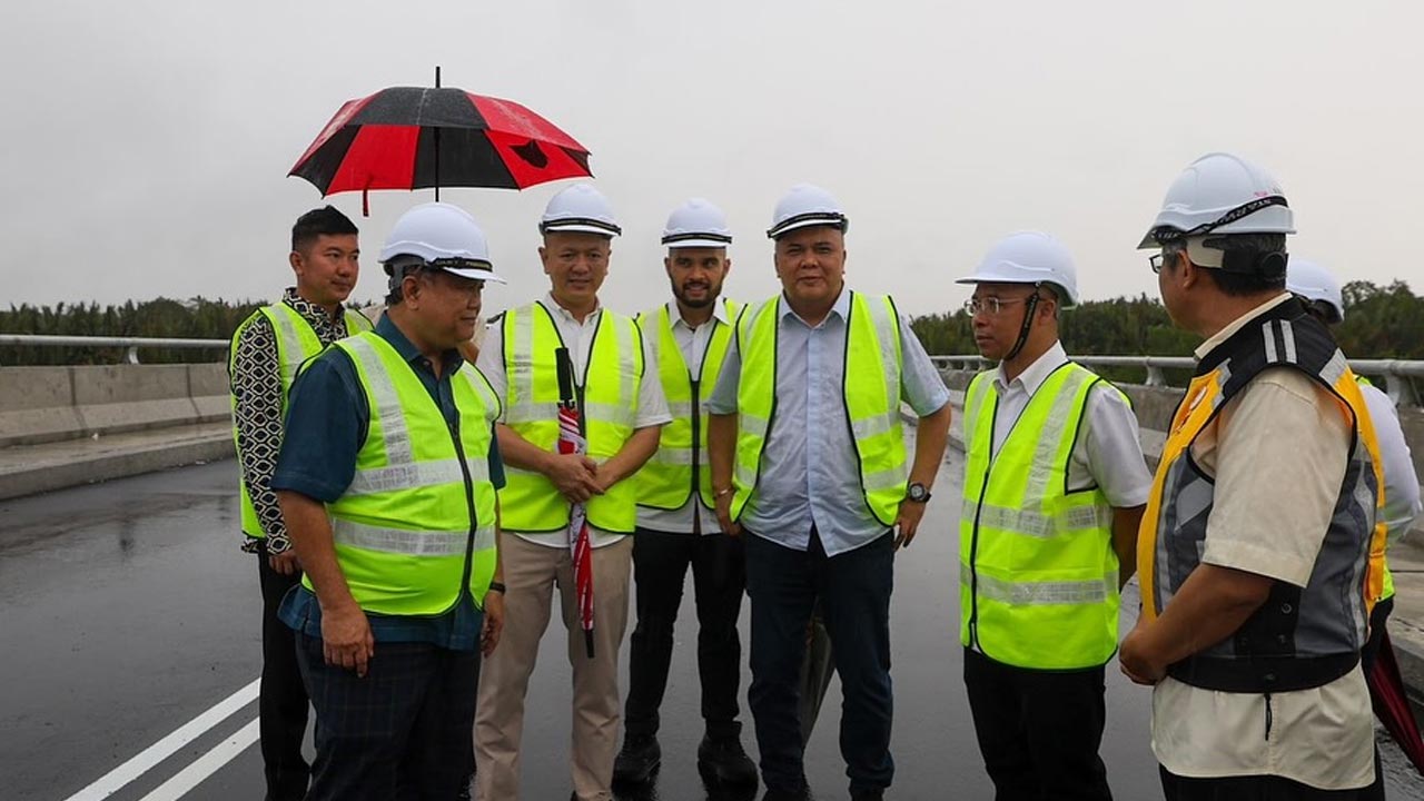 Jalan akses Samarahan-Lapangan Terbang Antarabangsa Kuching dibuka bulan depan