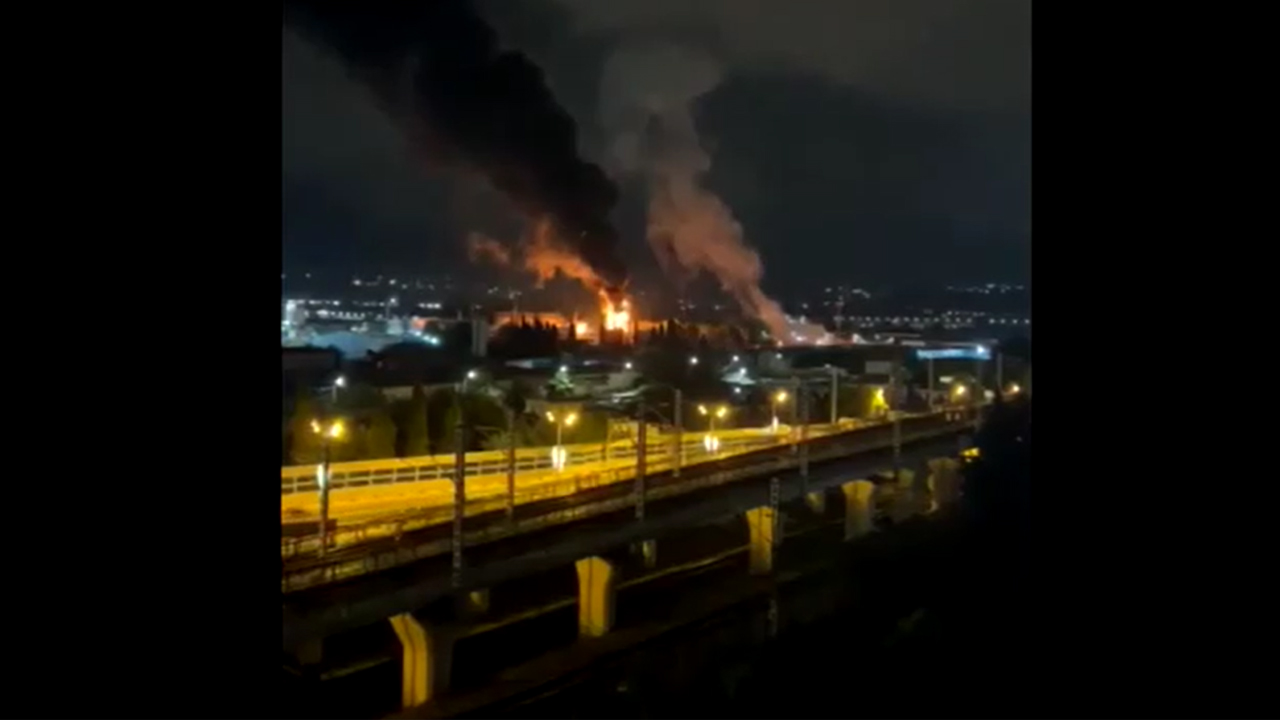 Serangan dron Ukraine cetus kebakaran besar di depoh minyak Sochi