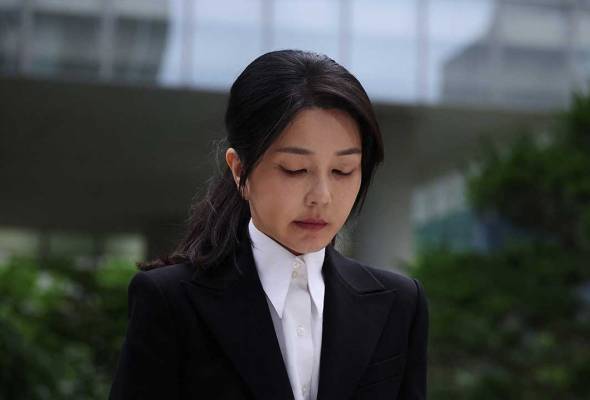 Bekas Wanita Pertama Korea Selatan disiasat berhubung dakwaan rasuah
