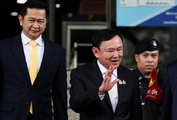 Thaksin bebas tuduhan hina Raja Thailand
