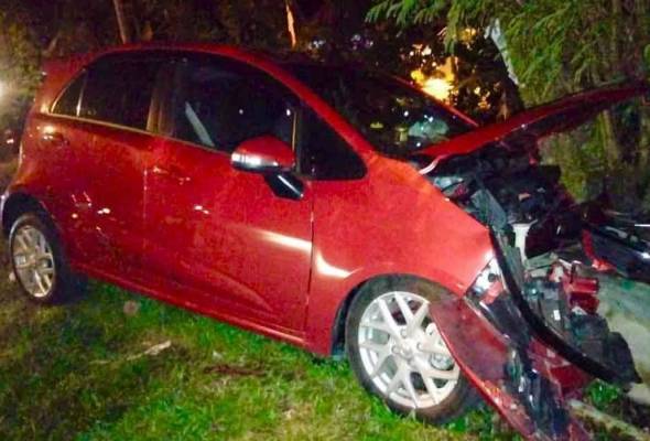 Ibu maut dalam perjalanan ke hospital, kereta dipandu anak kemalangan
