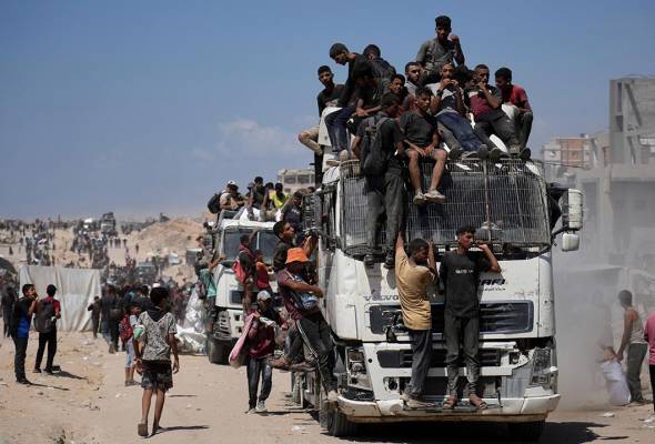 Trak bantuan terbalik di Gaza, 20 terbunuh dan puluhan cedera