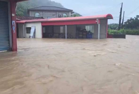 4 maut, ribuan dipindahkan akibat banjir dan tanah runtuh di Taiwan
