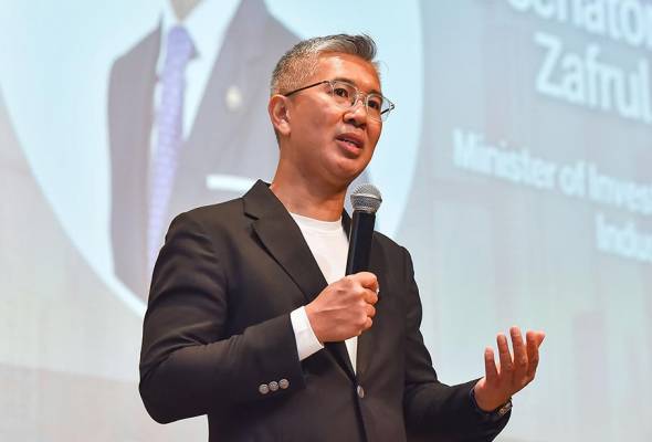 Tengku Zafrul ulangi perbezaan antara pelaburan diluluskan MIDA dan FDI DOSM