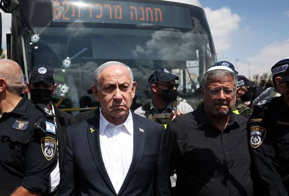 Netanyahu signs West Bank settlement expansion plan, rules out Palestinian state