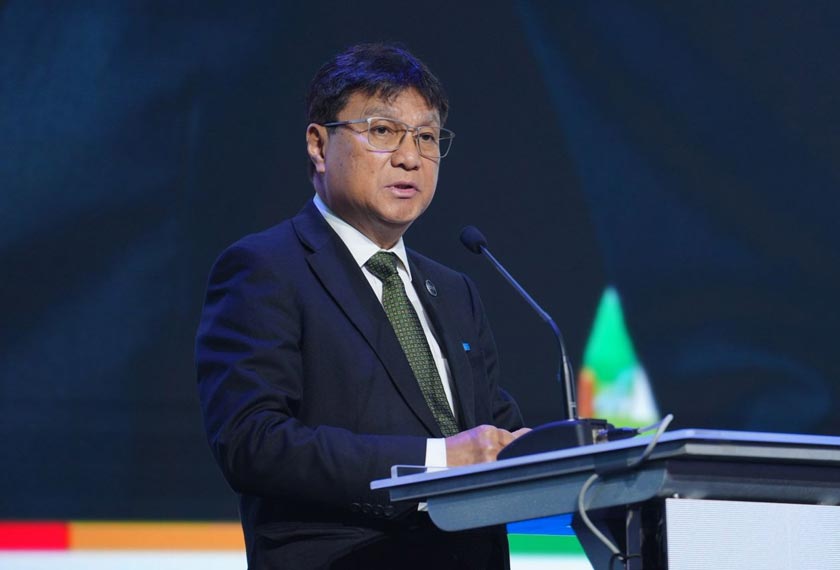  Sharbini delivering his address at SAREF 4.0, held at Borneo Convention Centre Kuching on Thursday. – Sarawak Energy