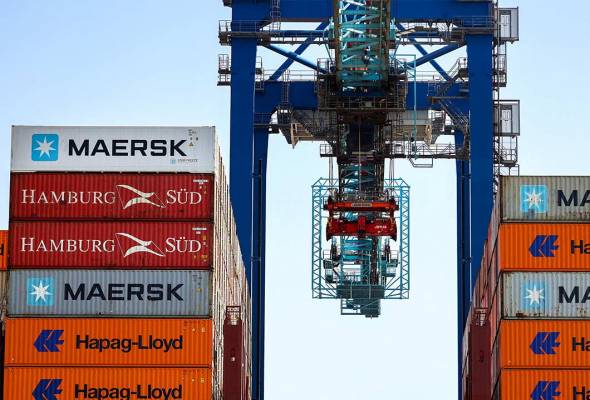 Maersk shares hit three-month low on prospect of Gaza deal reopening Red Sea route