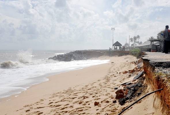 Pengusaha chalet, resort diarah siar video bahaya aktiviti laut musim tengkujuh
