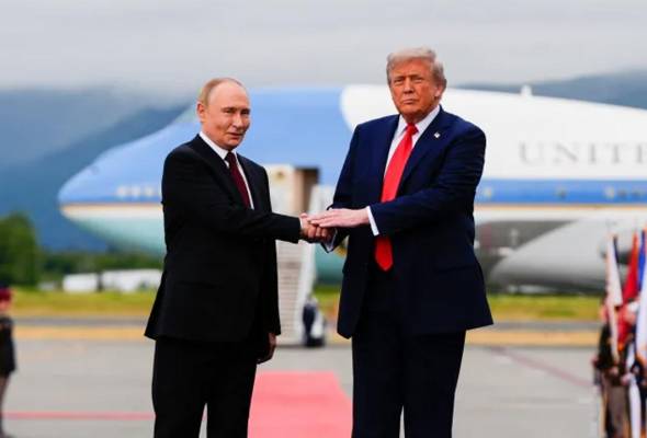 Trump umum akan bertemu Putin di Budapest selepas panggilan telefon ‘produktif’