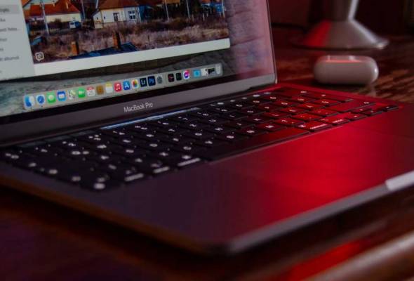 Apple dijangka perkenal MacBook Pro skrin sentuh seawal 2026