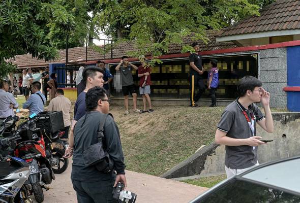 [TERKINI] Pelajar perempuan tingkatan tiga maut ditikam pelajar lelaki di sekolah