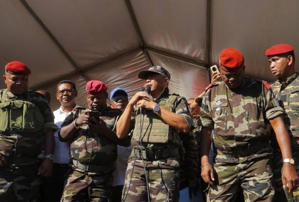 Tentera Madagascar umum ambil alih kuasa pemerintahan negara
